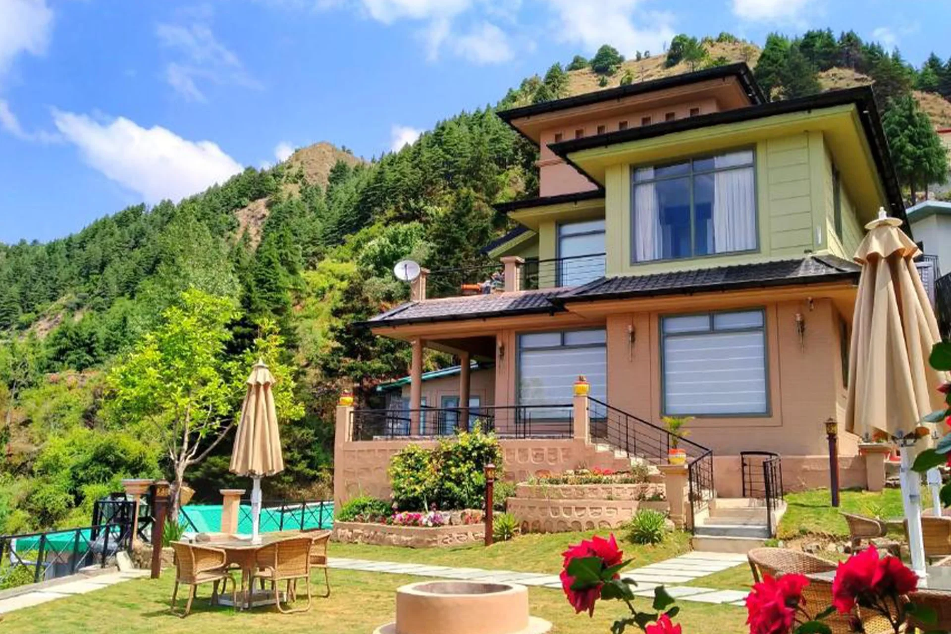 Larisa Resort Mussoorie