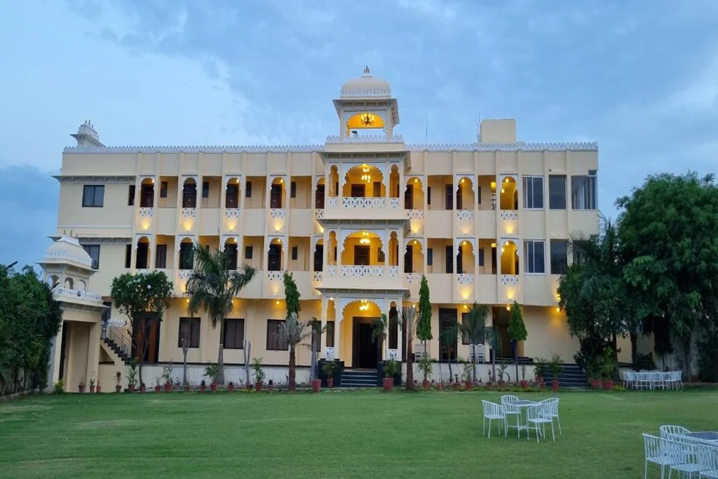 Maangarh resort